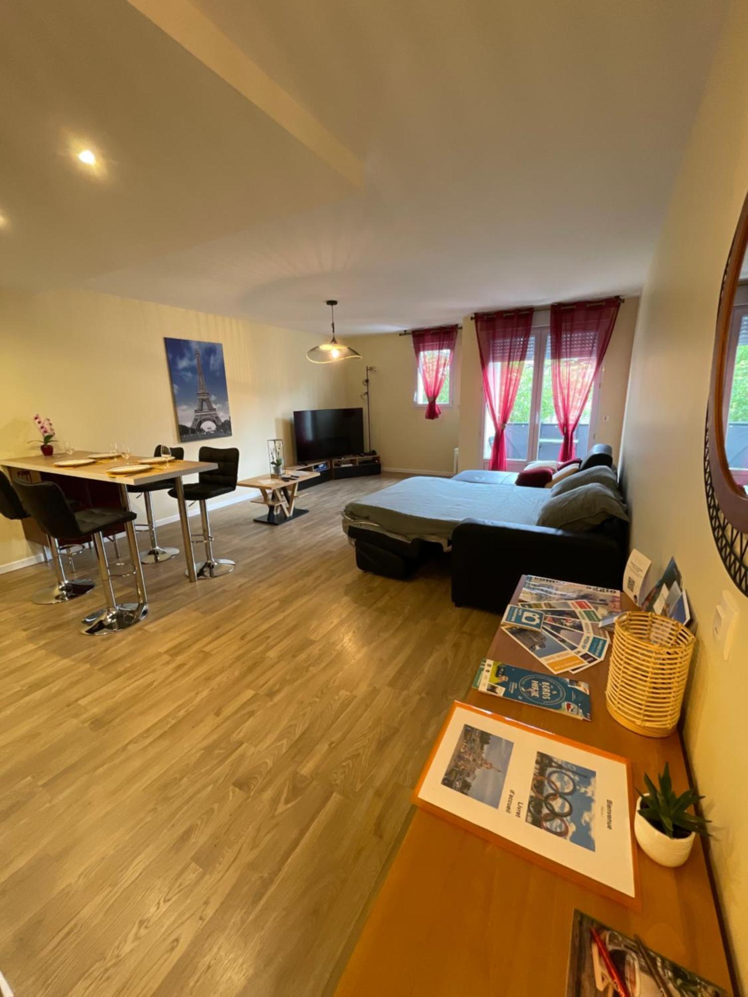 Paris Disneyland Appartement Centre-Ville, Parking, Au Coeur De L'Aviron Vaires-sur-Marne Eksteriør billede